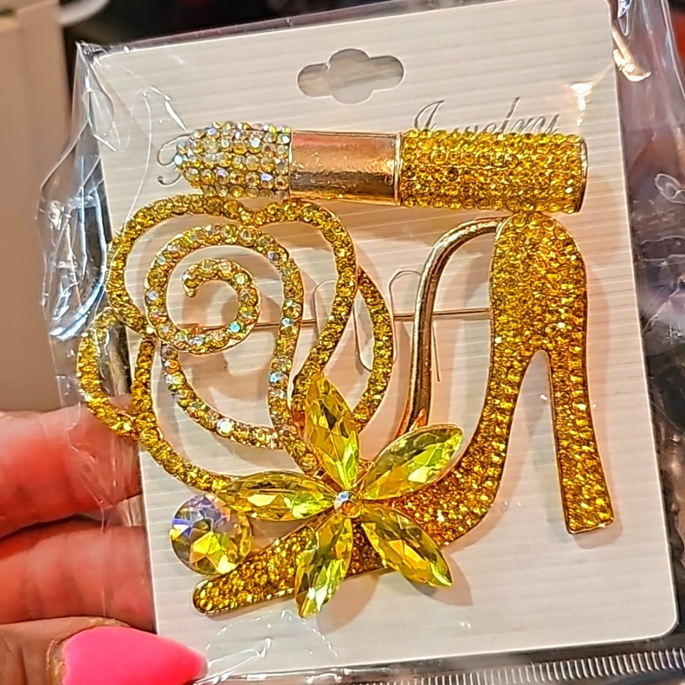 Yellow Tone Metal Large Crystal High Heel Shoe Brooch